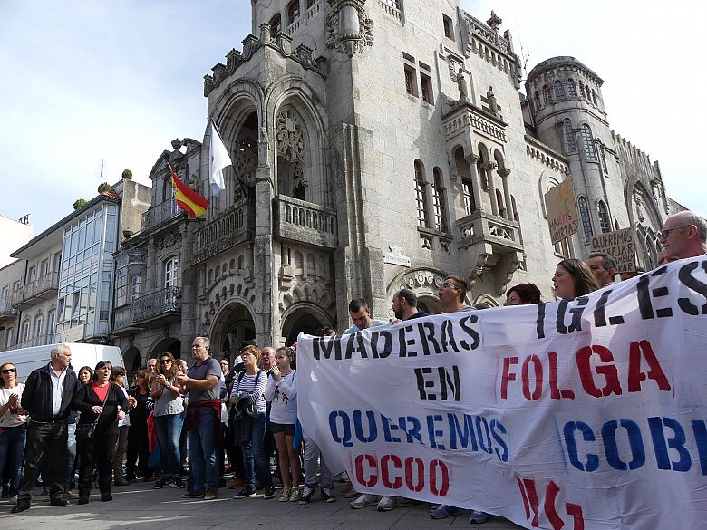 17-09-30 ManifaMaderasIglesiasPorrinho24.JPG
